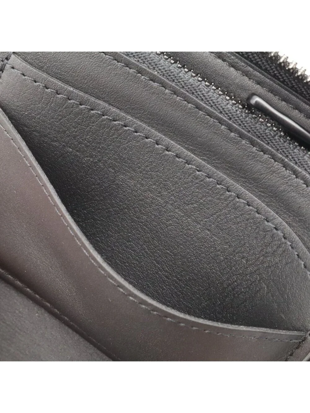 Louis Vuitton Monogram Taurillon Zippy Wallet Vertical Zip Around Leather Noir